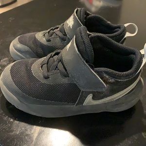 Nike sneaker size 10C